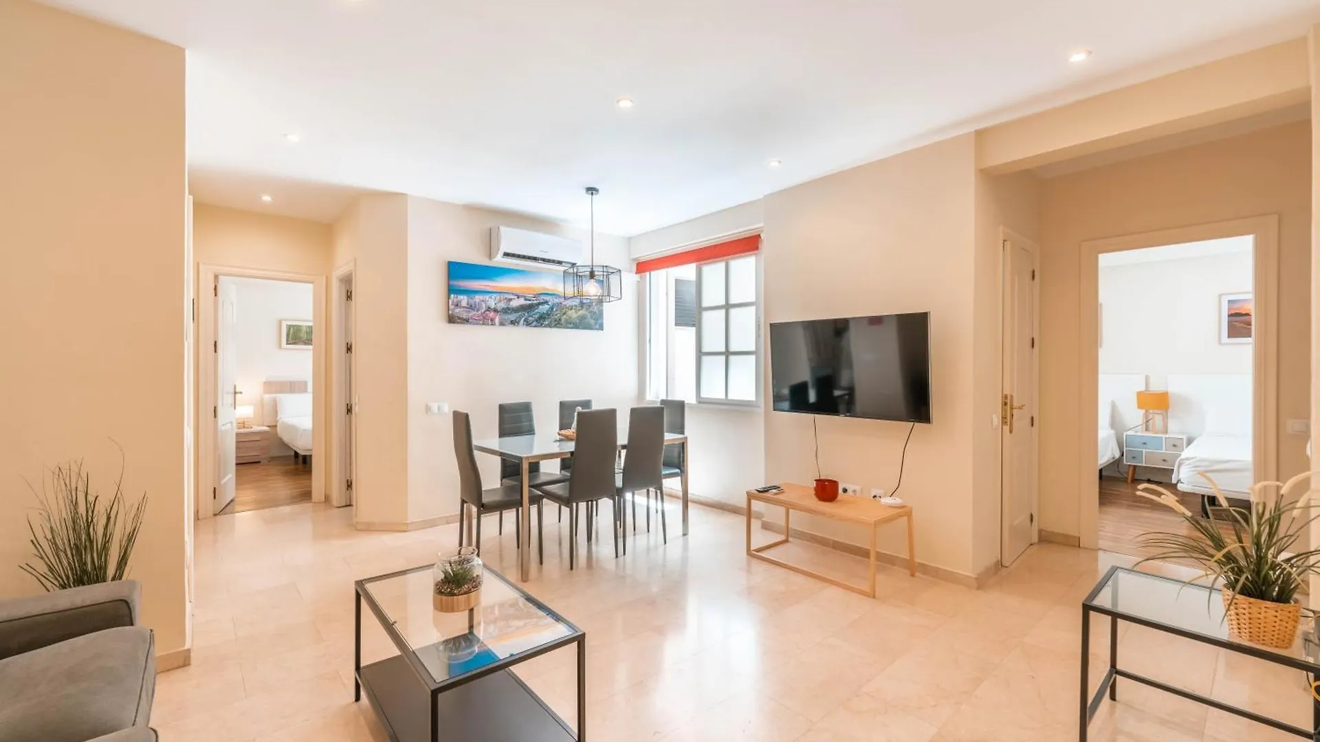 Gran apartamento junto a Catedral MálagaSimple